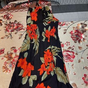 Hawaiian flow dress never worn